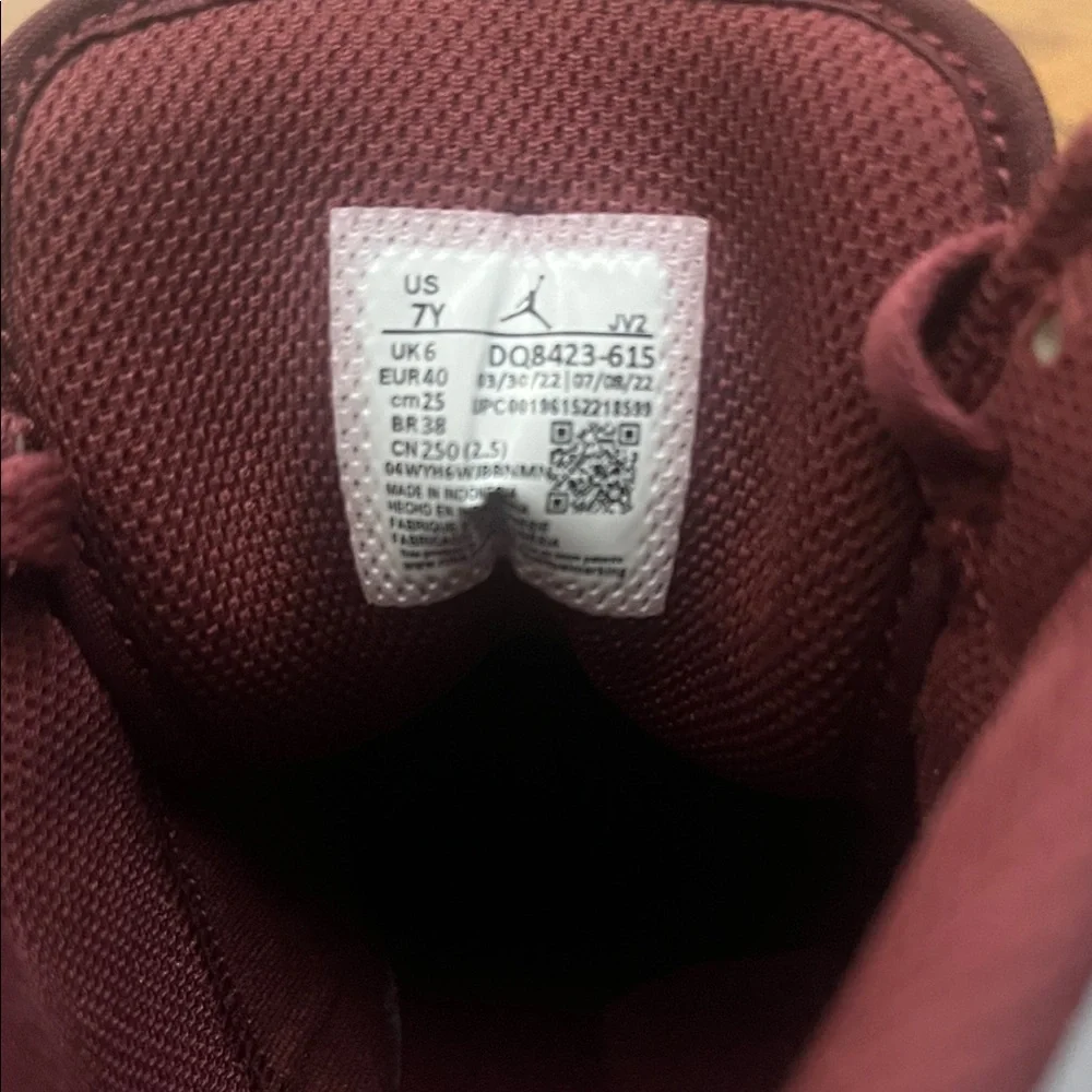Nike Air Jordan youth Burgundy and Gray sneakers - Picture 7 of 7